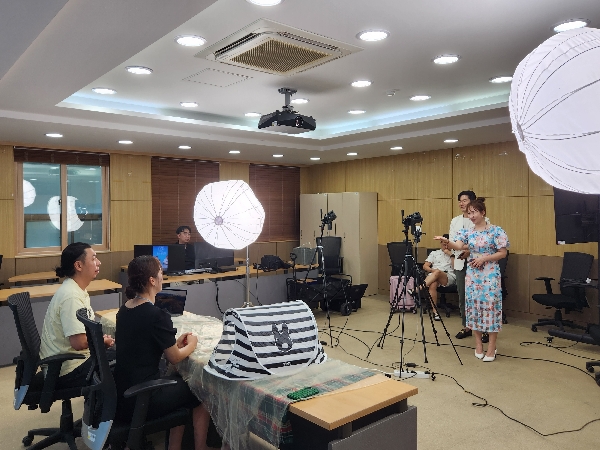 [초기창업패키지] DU-ni 라이브커머스 프로그램 개최 대표이미지