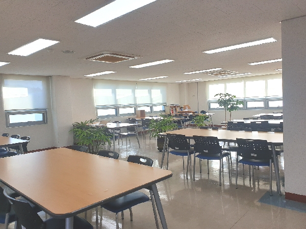 구덕관 2층 열람실 대표이미지
