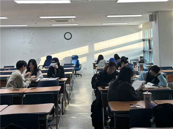 빛나리 3차시 활동사진 대표이미지