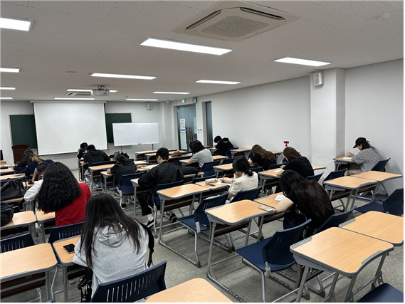빛나리 6차시 활동사진 대표이미지