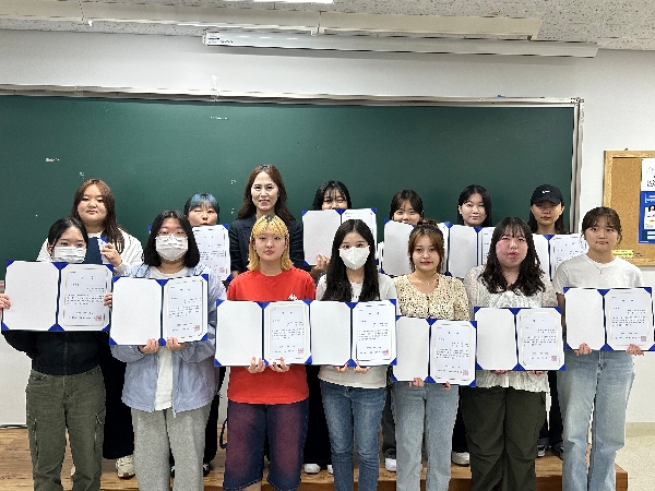 2023년도 궁금한 이야기 W+ : 사회복지학과 진로탐색 UCC 콘테스트 대표이미지